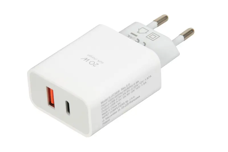 Sienas lādētājs iBOX C-36 GaN PD20W