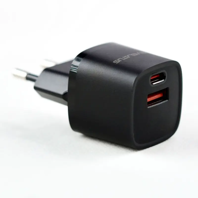 Evelatus USB-A and USB-C 30W Max
