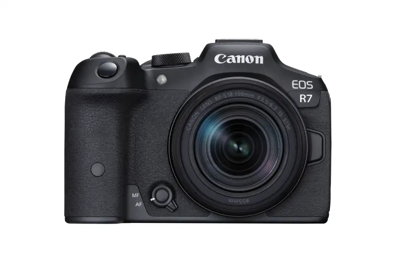 Canon EOS R7 ar RF-S 18-150mm